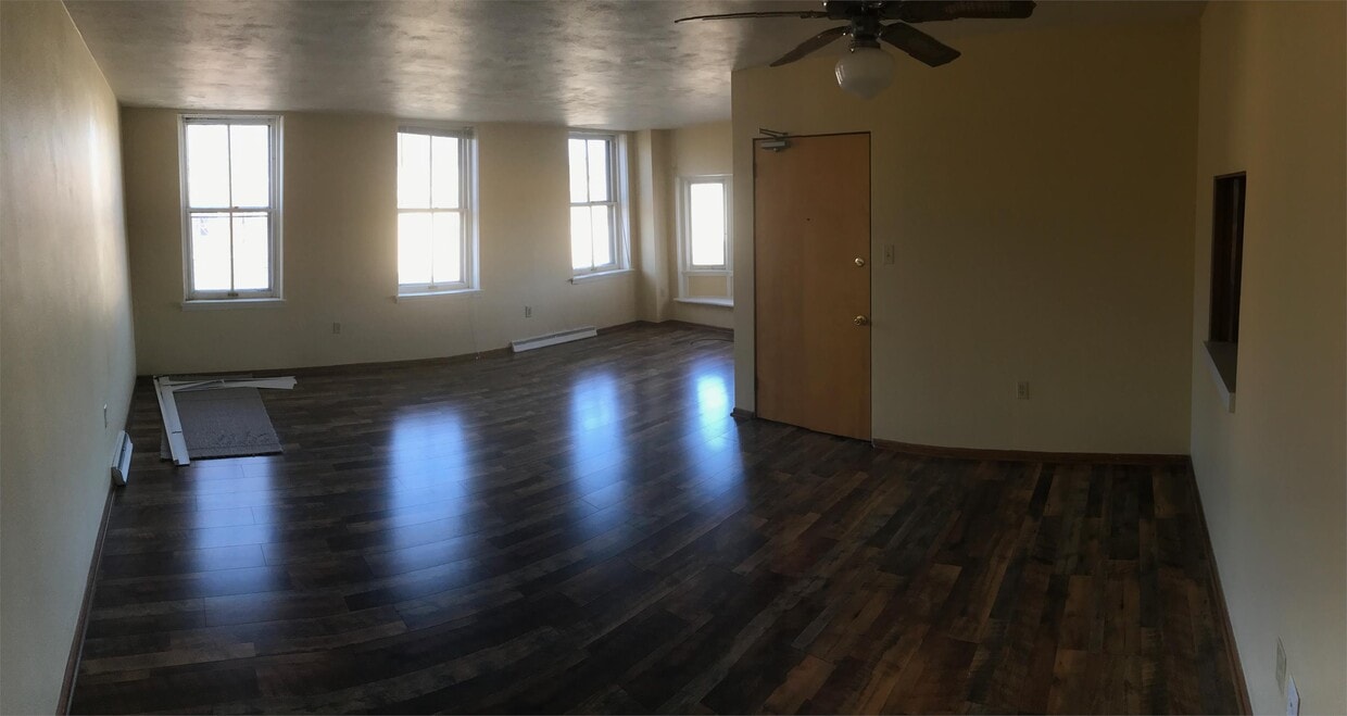 518 Allegheny St Unit 2, Hollidaysburg, PA 16648 Room for Rent in
