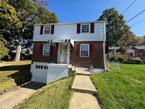 Building Photo - 376 Terrace Pl