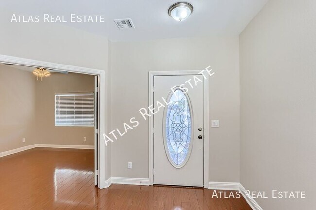 Foto del edificio - COMING SOON 8/15/2024! 5-Bedroom Home in G...