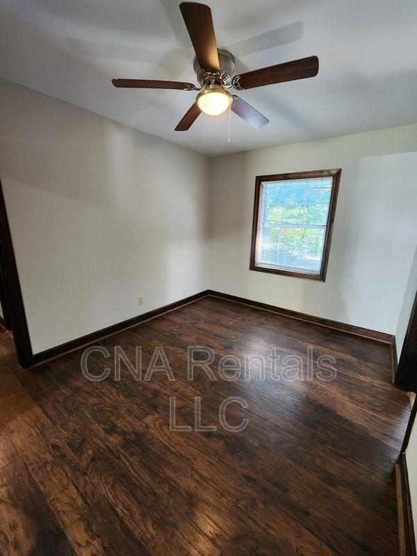 Building Photo - 104 E Acres Dr SE