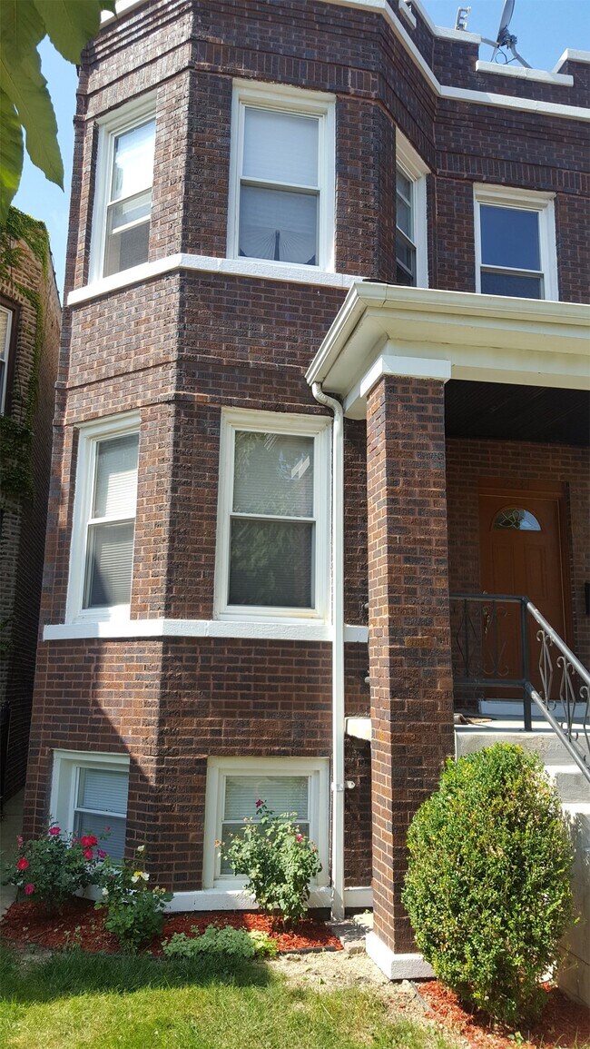 Foto del edificio - 2934 N Washtenaw Ave