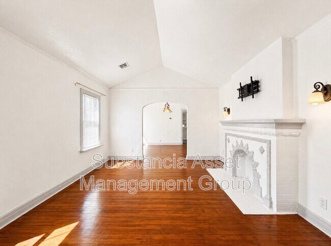 Foto del edificio - 939 East Dr