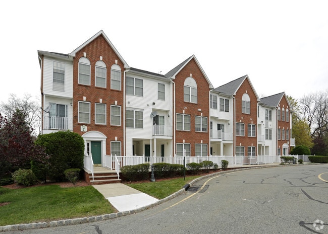 Building Photo - Sun Valley at Florham Park