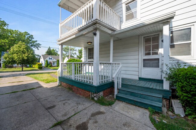 Foto del edificio - 26900 Forestview Ave