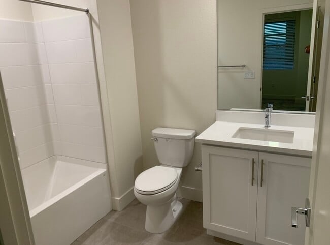 Foto del edificio - Broadway at Boulevard