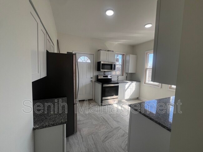 Foto del edificio - 2972 Field St