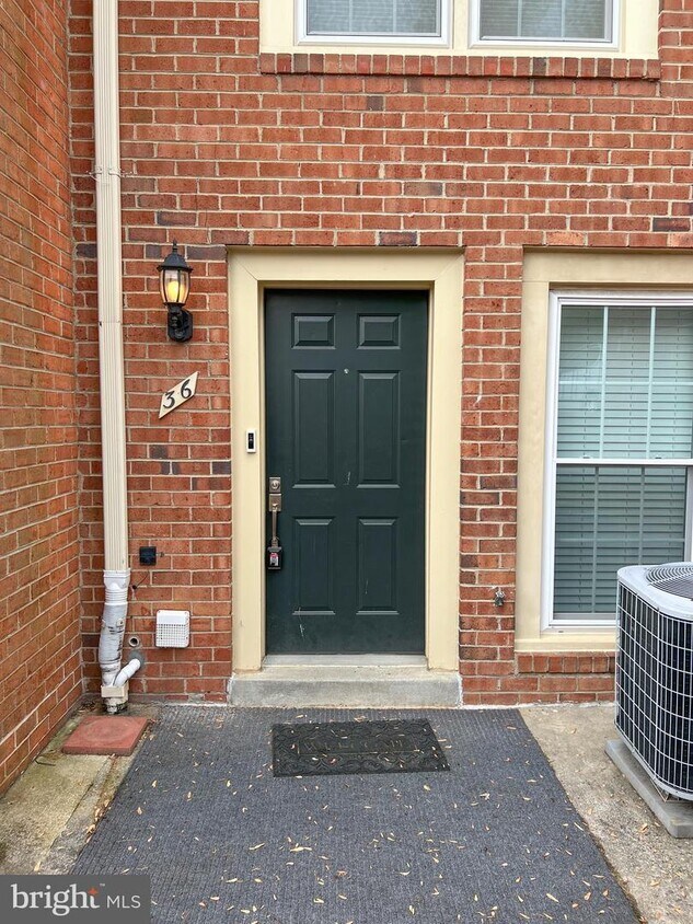 36 Pennydog Ct, Silver Spring, MD 20902 Apartment for Rent in Silver