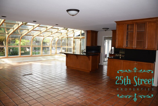 Building Photo - 3390 Sierra Oaks Dr
