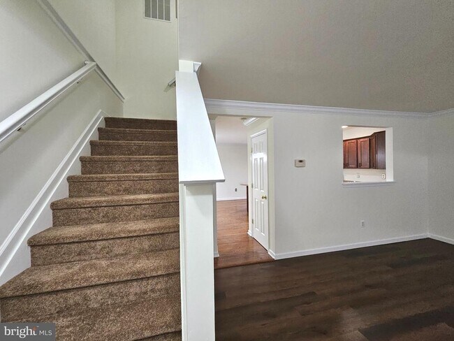 Foto del edificio - 261 Thomas Harmon Dr