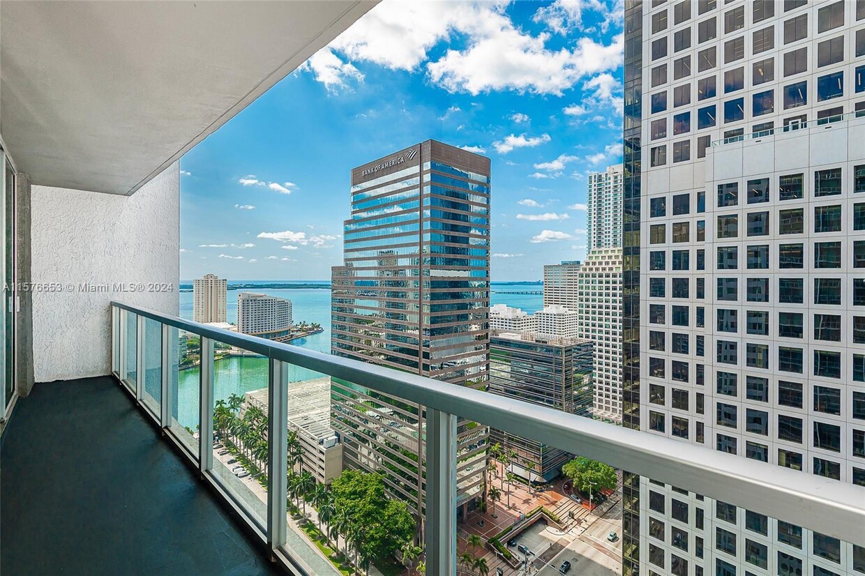 Foto principal - 500 Brickell Ave