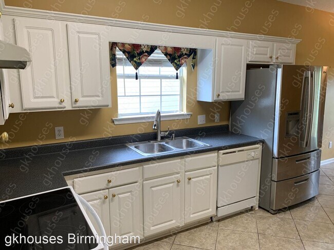 Foto del edificio - 3 br, 2 bath House - 996 Mcallister Dr