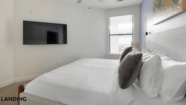 Foto del edificio - 5275 Town and Country Blvd