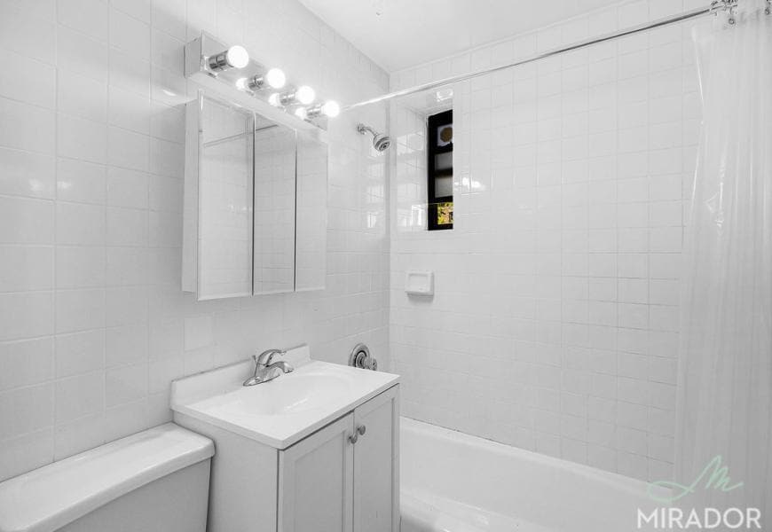 Building Photo - 0 bedroom in New York NY 10021