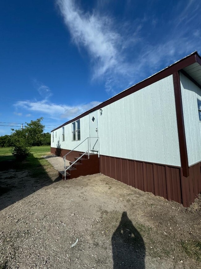 Building Photo - 2111 W Austin St