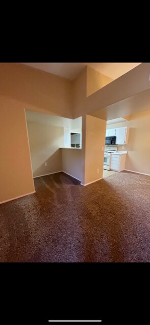 Building Photo - 7885 W Flamingo Rd