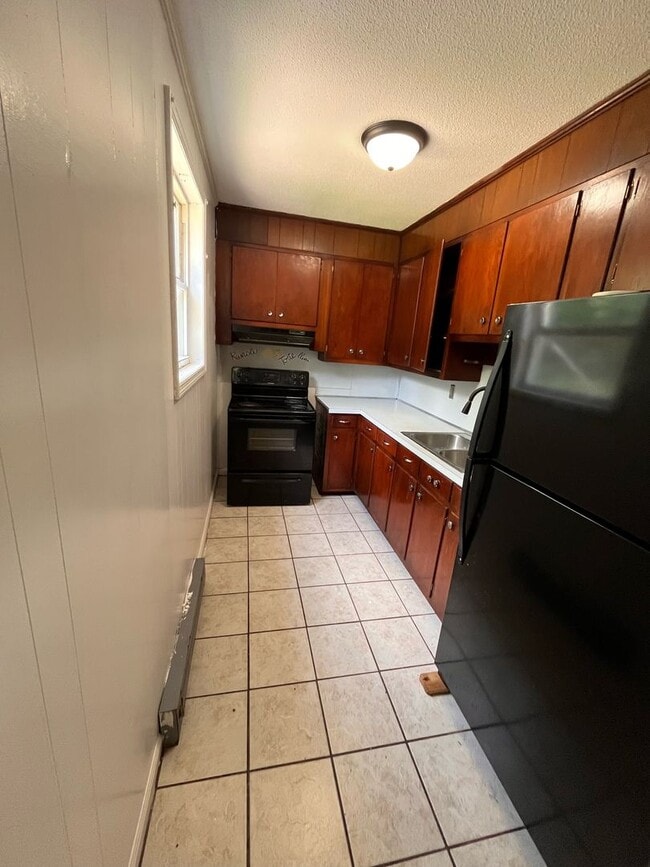 Building Photo - Briskwood Apartments