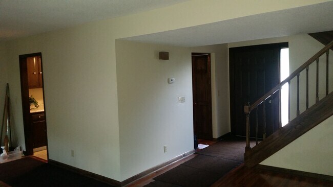 Foto del edificio - 24180 Woodridge Cir