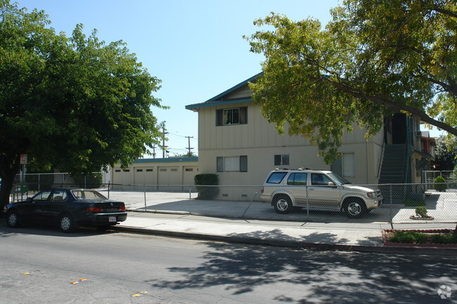 Foto del edificio - Pearl Avenue Apartments