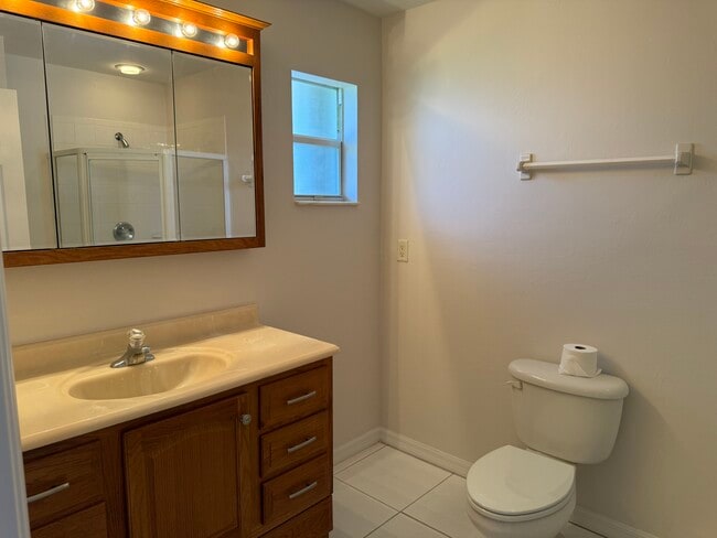 Foto del edificio - 1144 SE 32nd Ter