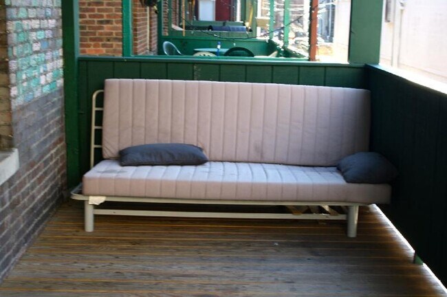 Foto del edificio - Amazing 4 Bedroom Apartment available 9/1/26