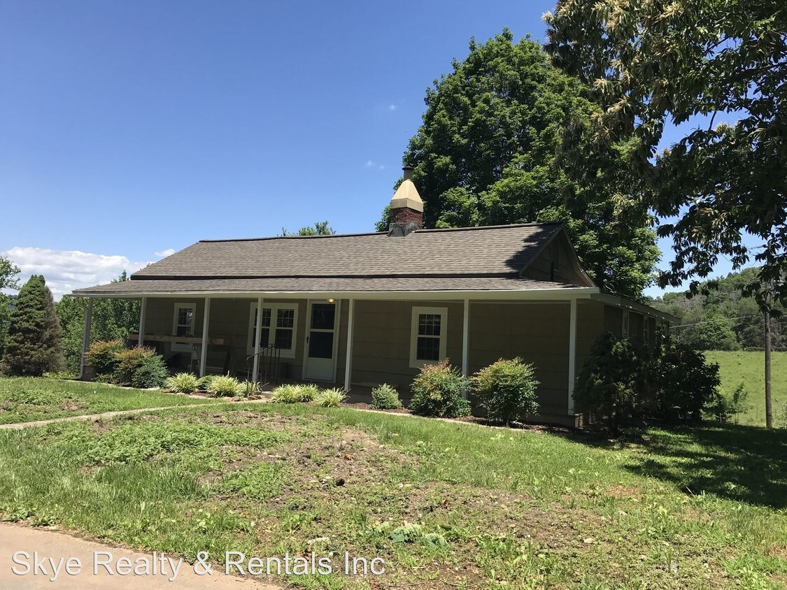 Primary Photo - 3523 Robeson Rd