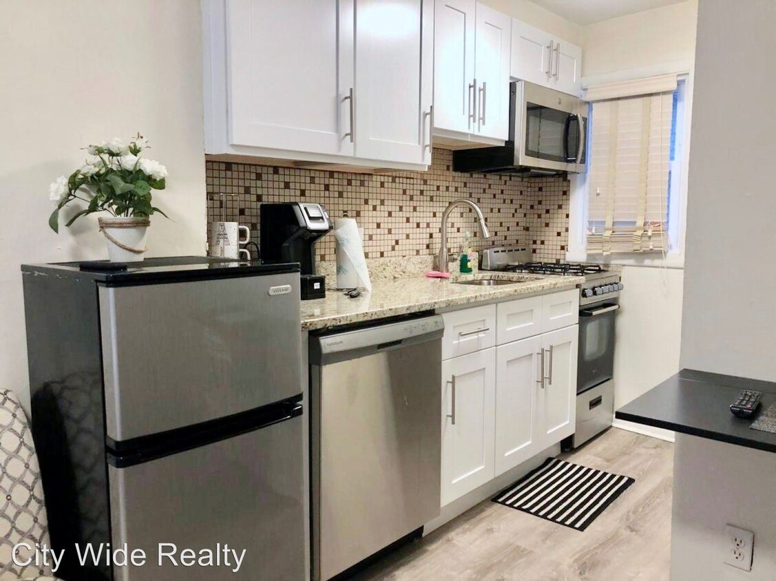 Foto principal - 238 S 22nd St