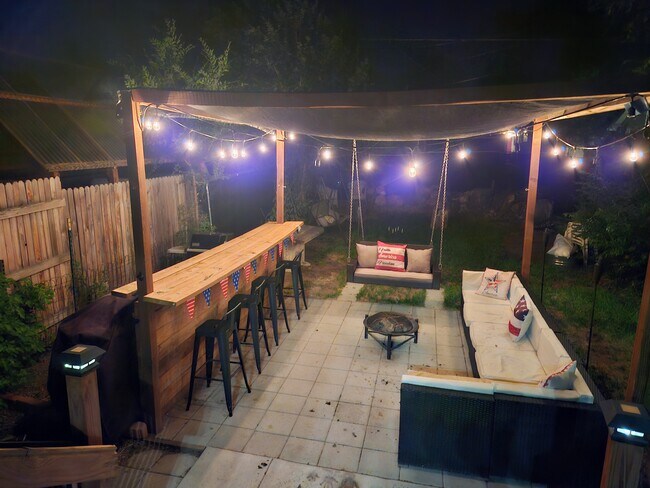 Foto del edificio - 529 Rudd Ave