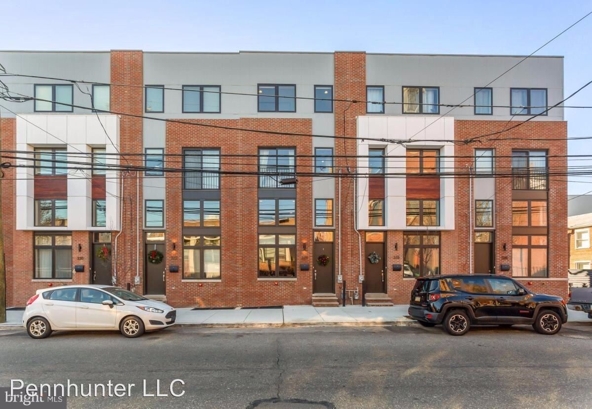 Primary Photo - 3 br, 4 bath House - 324 Fairmount Avenue