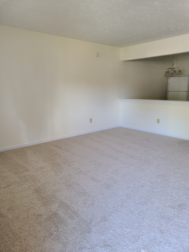 Building Photo - 1315 Bostian Dr