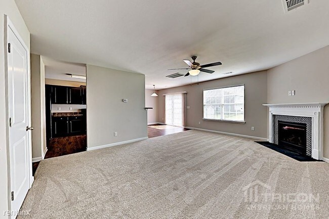Foto del edificio - 116 Quail Springs Rd
