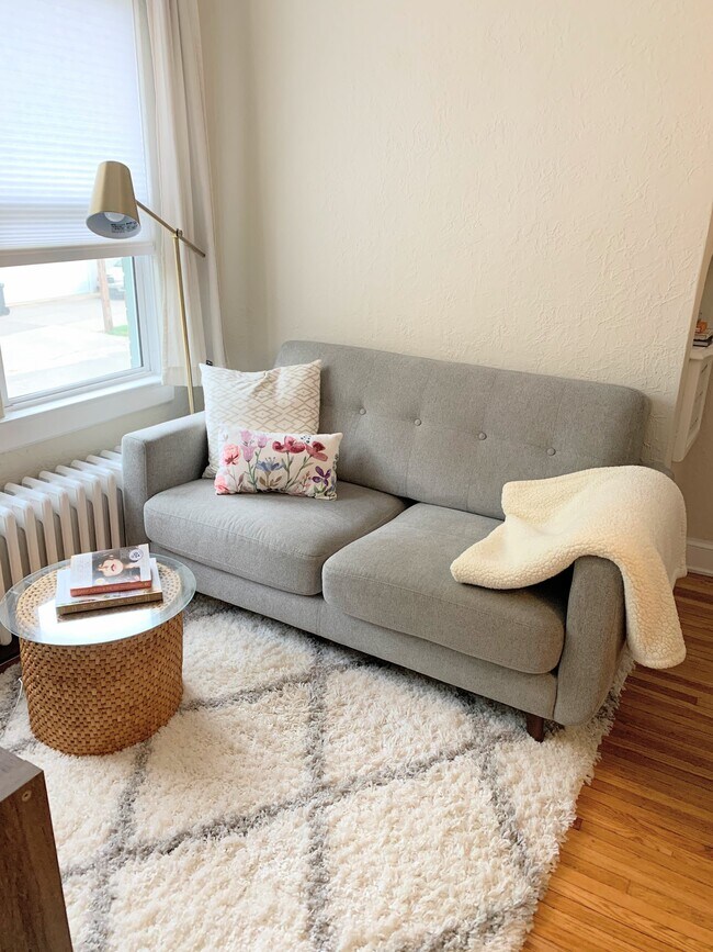 3252 Fremont Avenue S 105 Unit 105, Minneapolis, MN 55408 Apartments