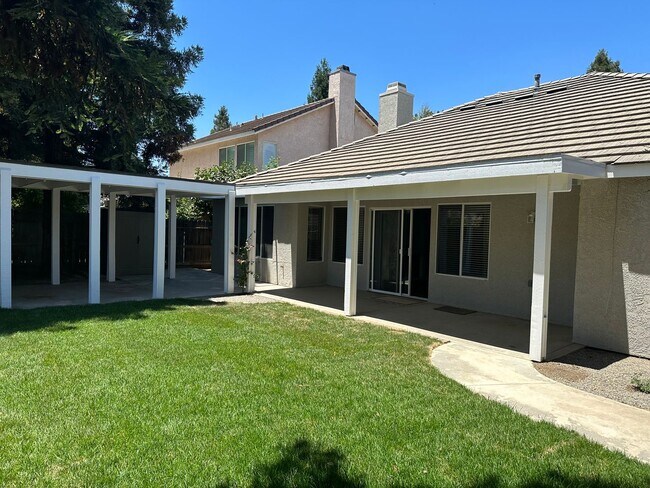 Foto del edificio - 4207 W Redding Ave