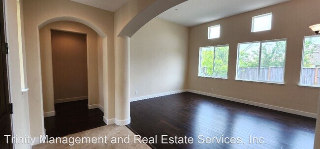 Foto del edificio - 4 br, 3.5 bath House - 235 Sorrento Lane