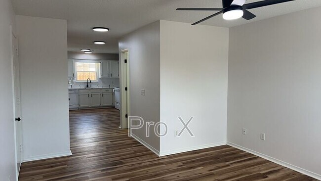 Foto del edificio - 3302 SW Landau Ct