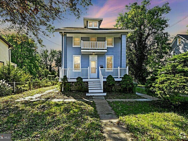 Building Photo - 3105 Rosekemp Ave