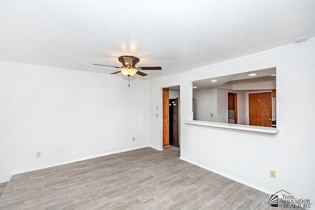 Foto del edificio - 2136 S 14th Ave