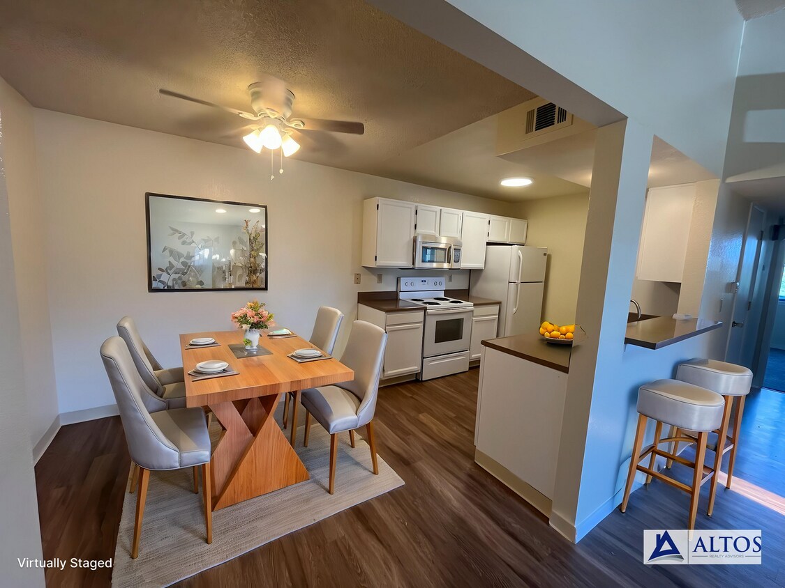Foto principal - Nice 2 bed 2 bath Condo