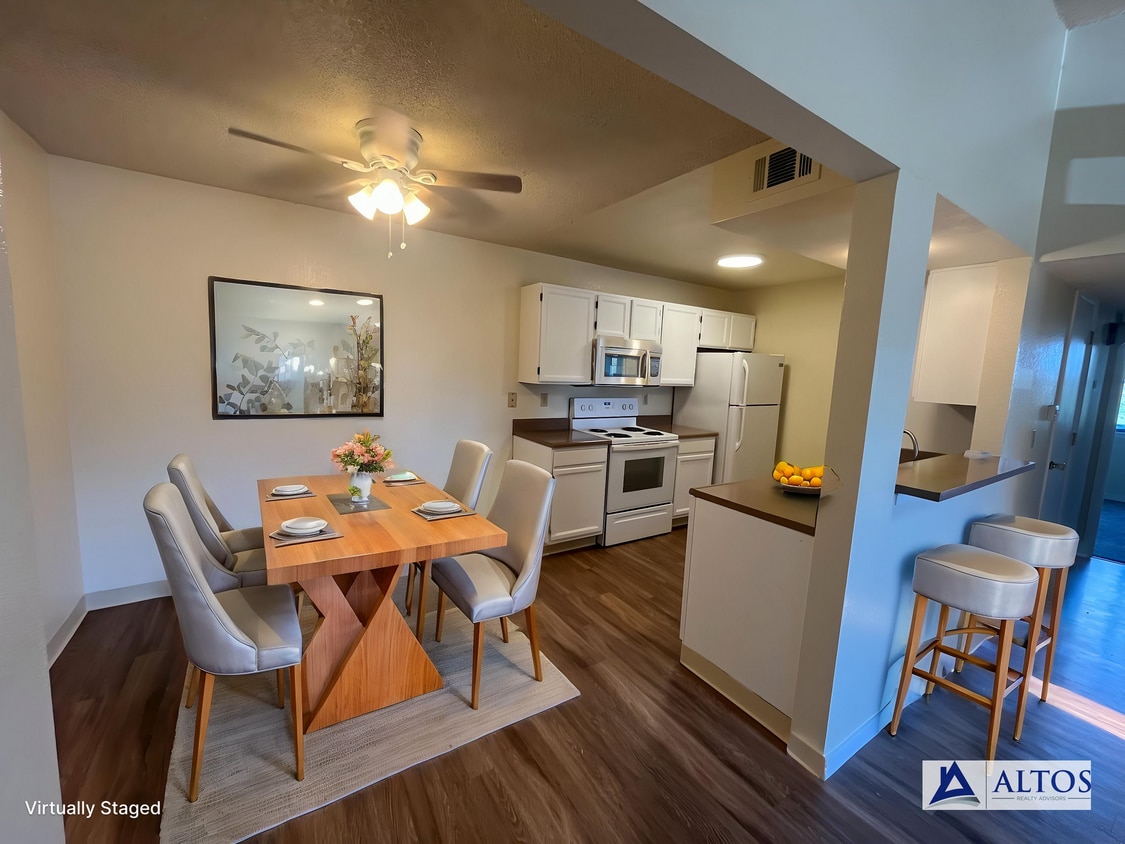 Primary Photo - Nice 2 bed 2 bath Condo
