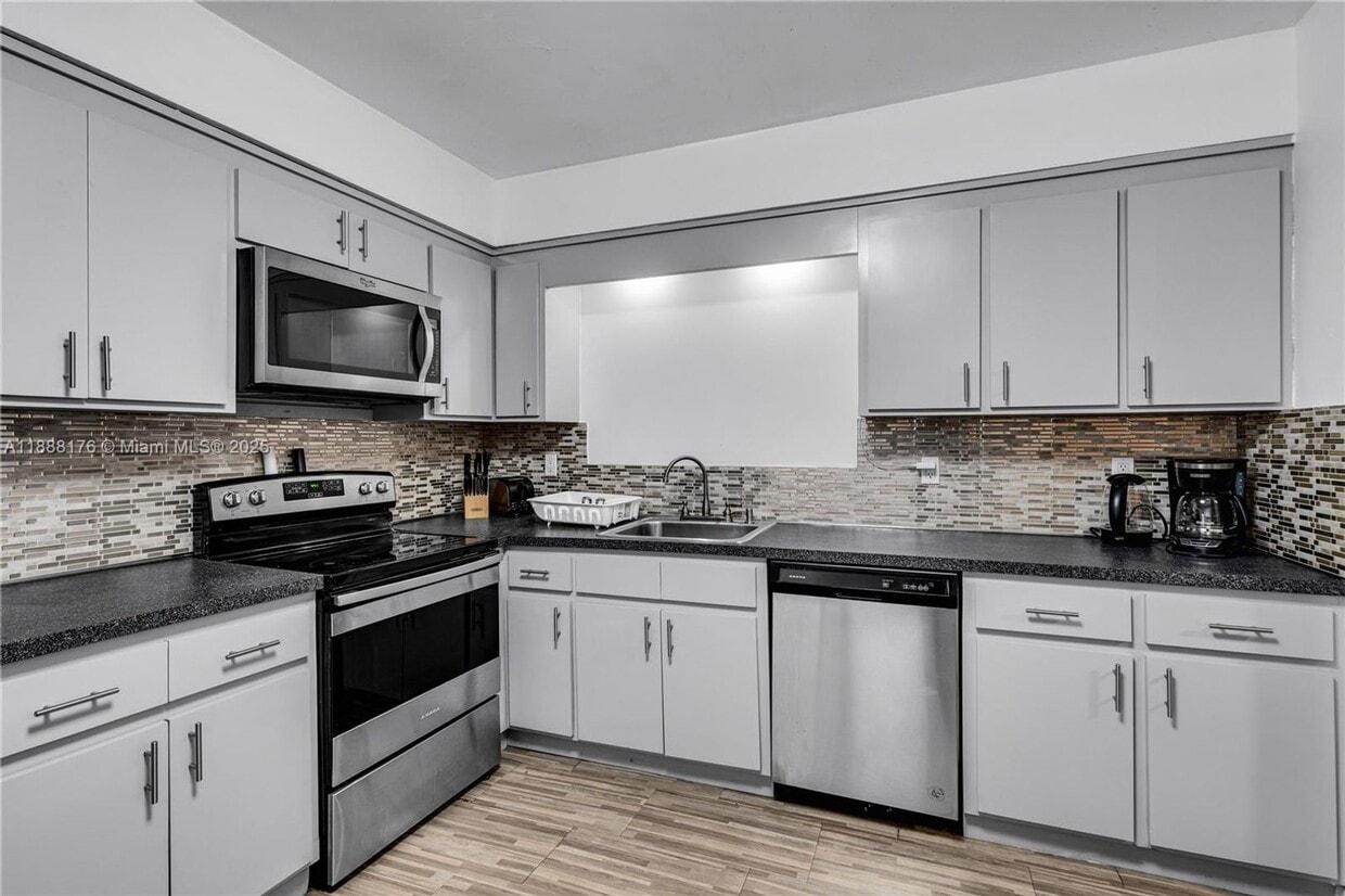 Photo - 977 SW 10th Street 927, Miami, FL 33130