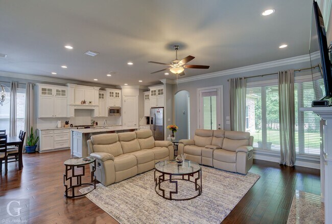 Building Photo - Beautiful 3 Bedroom in Twelve Oaks - Less ...