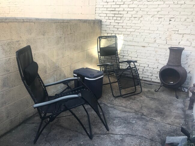 Private Patio - 242 S Madeira St