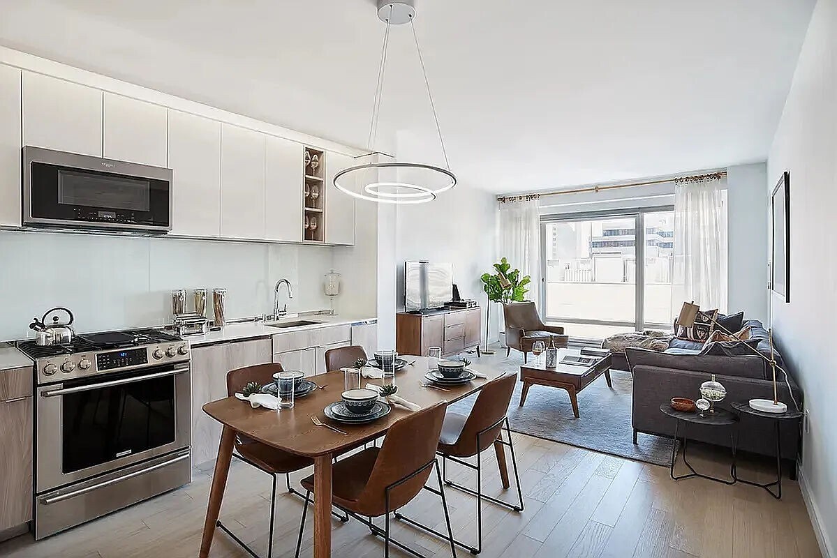 Foto principal - 572 Eleventh Avenue