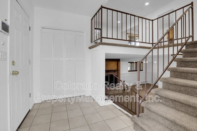 Foto del edificio - 2533 S Crystal St