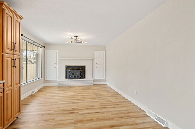 Foto del edificio - 6010 Garrison St
