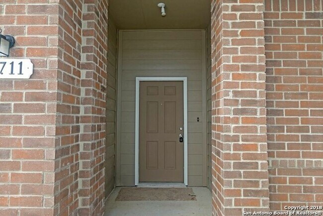 Building Photo - 4 br, 2 bath House - 3711 Lazy Diamond