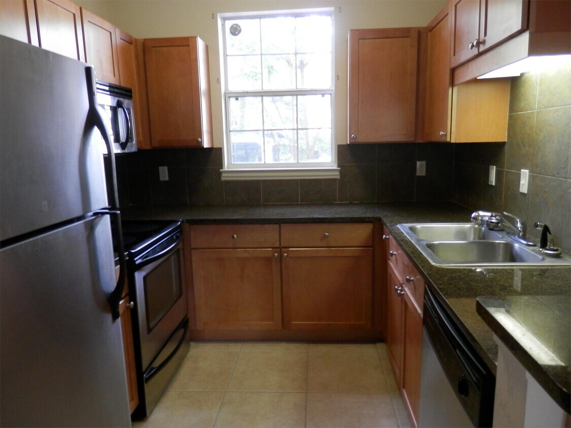 Primary Photo - 3023 SW Archer Rd