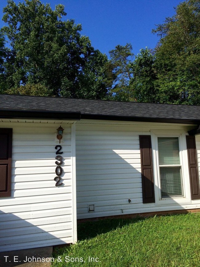 Building Photo - 2302 Bethabara Rd