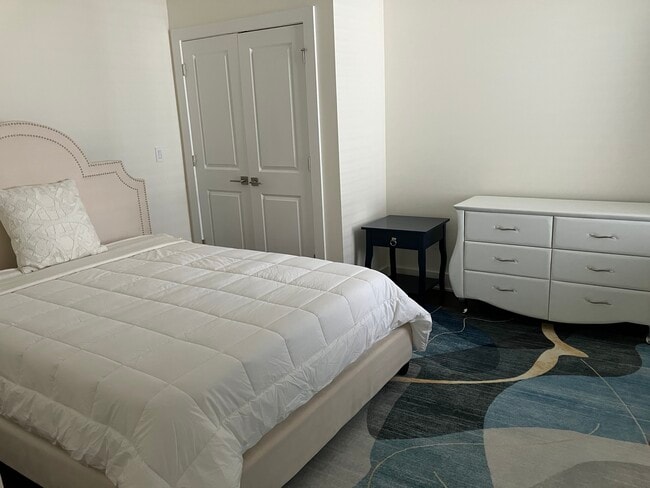 Bedroom #1 - 516 W Montgomery Ave