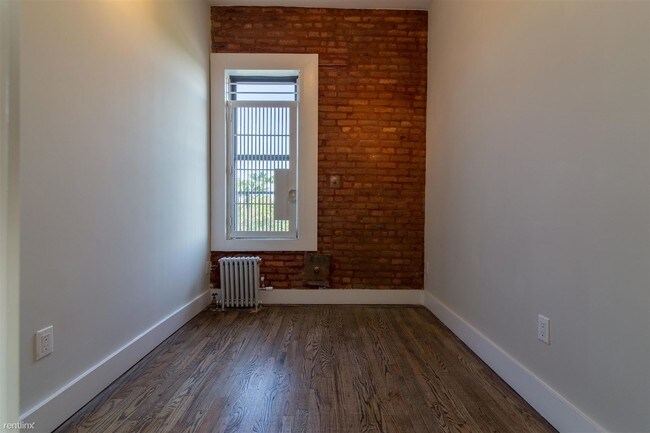 Building Photo - 934 Myrtle Ave