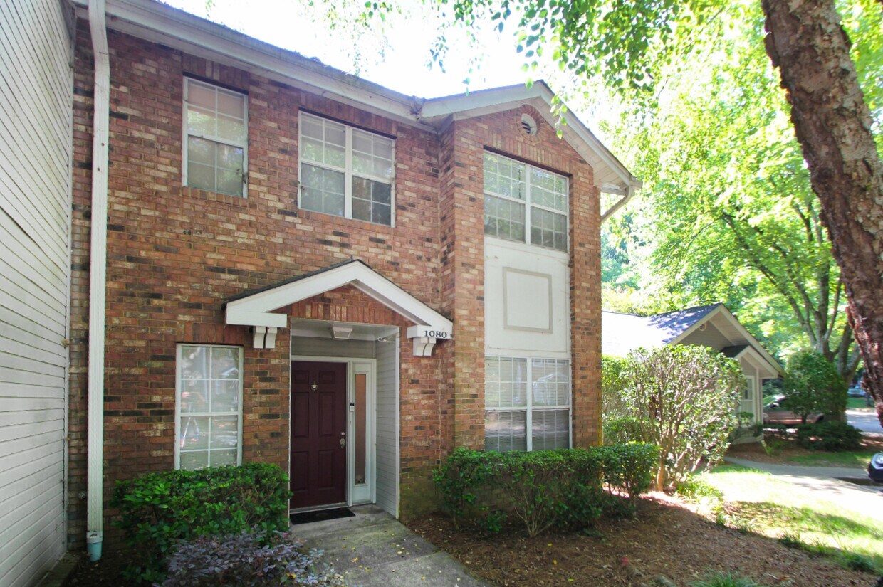 Foto principal - 1080 Woodbridge Hollow NE